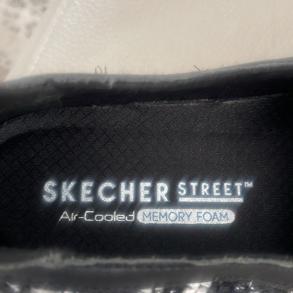 SKECHERS SLIP ON MEMORY FOAM - Picture 4 of 7